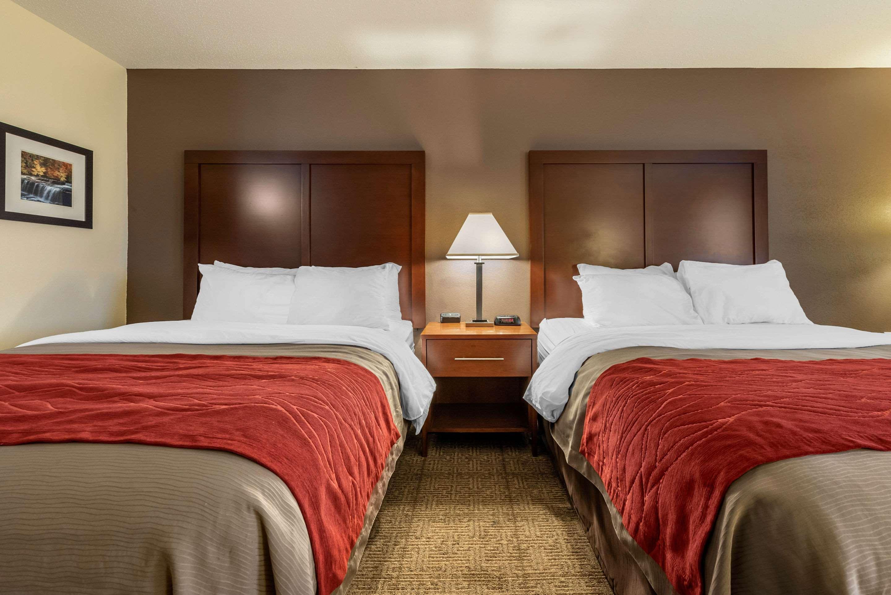 Comfort Inn Warren I-69 מראה חיצוני תמונה