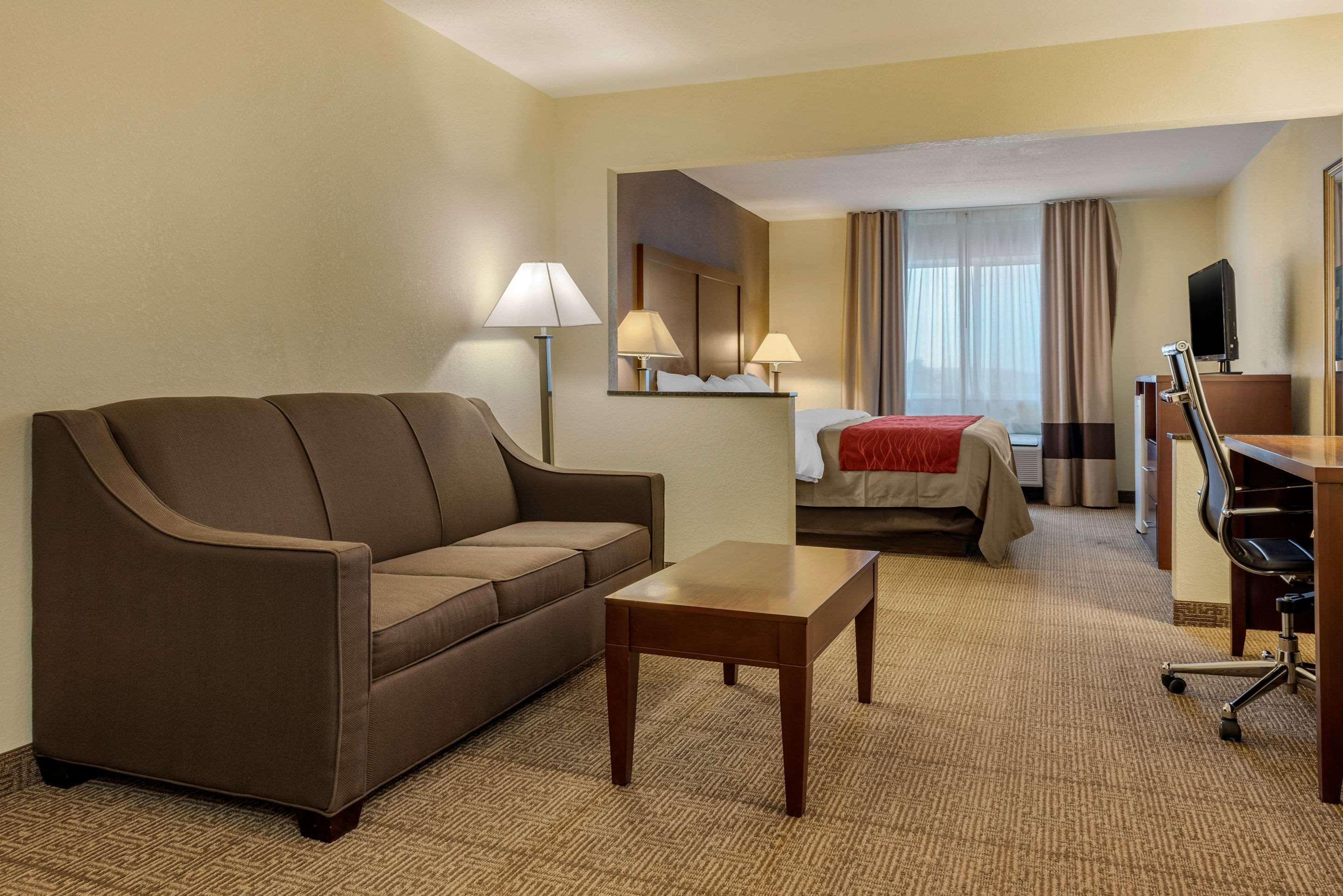 Comfort Inn Warren I-69 מראה חיצוני תמונה